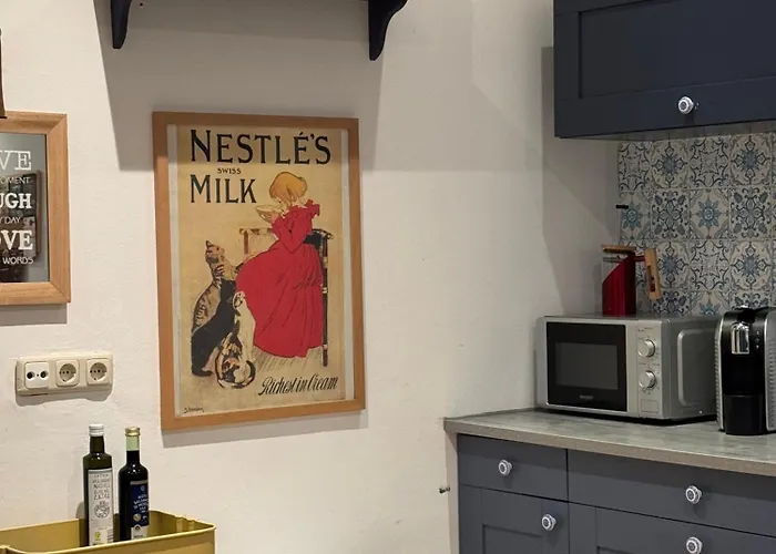 Themenzimmer Mediterrana Naehe Hauptbahnhof Homestay *